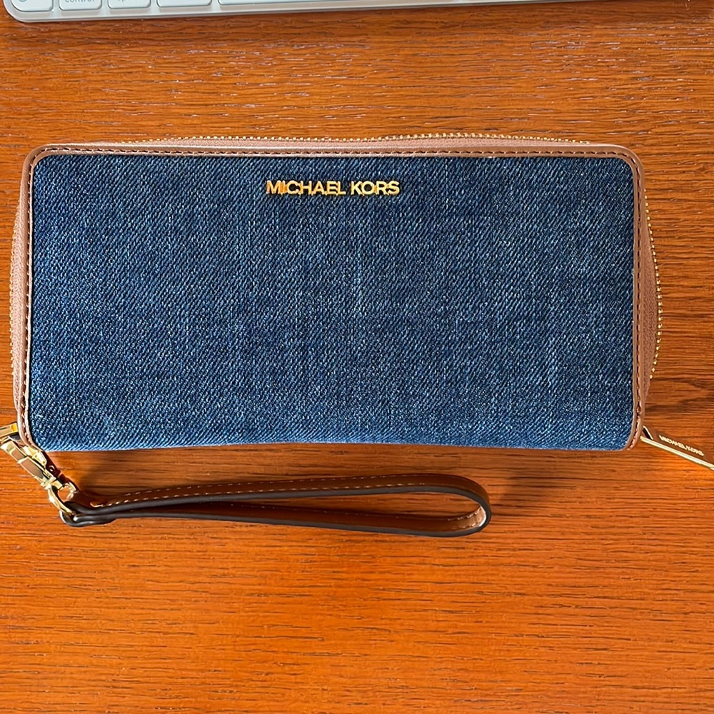 Denim Michael Kors zipper wallet in excellent condition